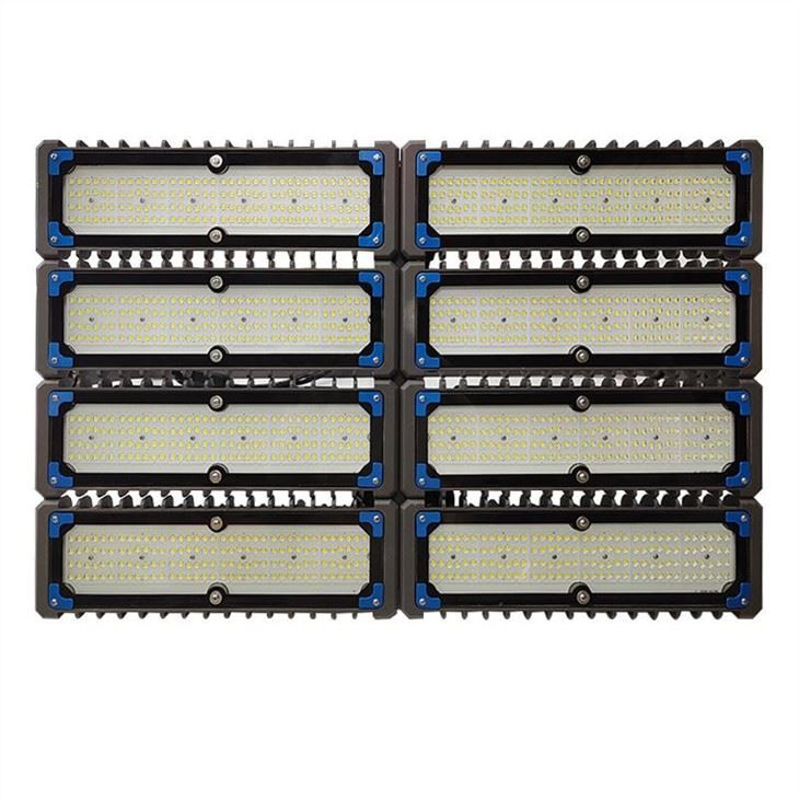 Led Għargħar Dwal Fixture fid-Dawl Stadium