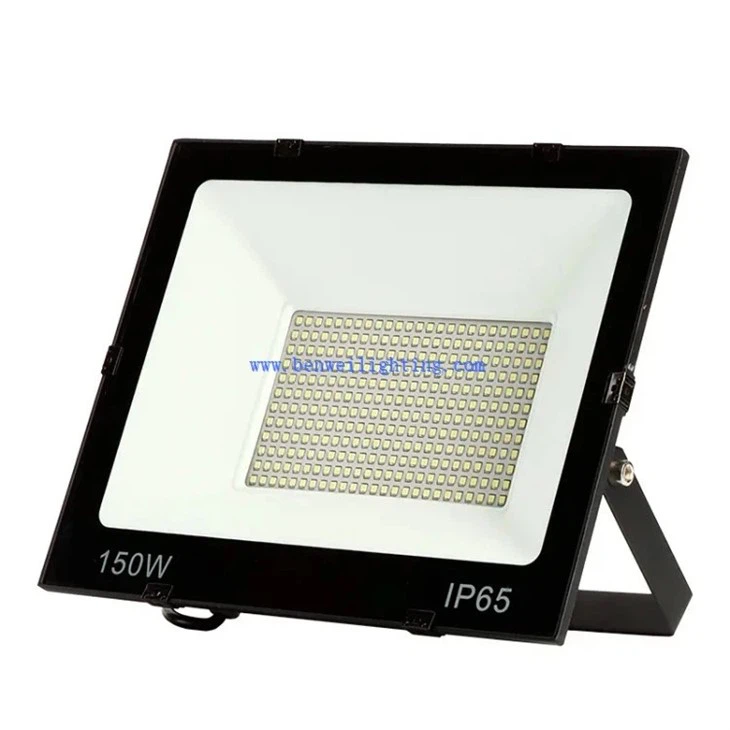 Dawl ta 'l-għargħar LED ta' 150 Watt b'Lenti Griż Korp Waterproof IP65 Għal Barra